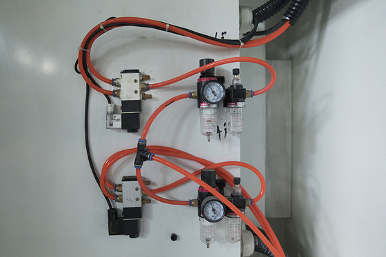 Κάθετο μαχαίρι 5kw λεπίδων τεμνουσών μηχανών αφρού σφουγγαριών