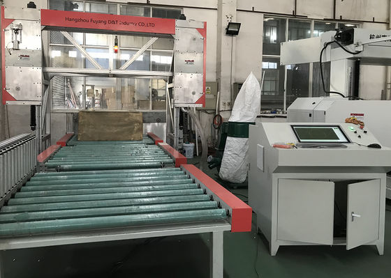 10m/min 3D CNC μηχανή κοπής για ημιάκαμπτο αφρό με τραπέζι εργασίας κενού