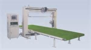 CNC ταλαντεμένος κόπτης 6m/ελάχιστη, αυτόματη λεπίδων σφουγγαριών λατέξ τέμνουσα μηχανή