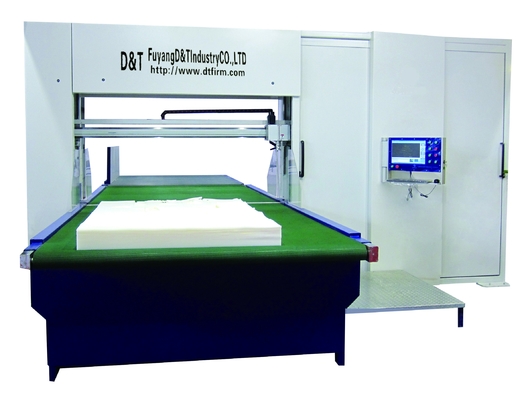 40m/Min CNC αφρού η όρθια διπλή τέμνουσα μηχανή σφουγγαριών λεπίδων έκοψε τις τρισδιάστατες μορφές
